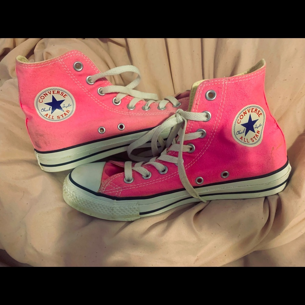 hot pink converse shoes